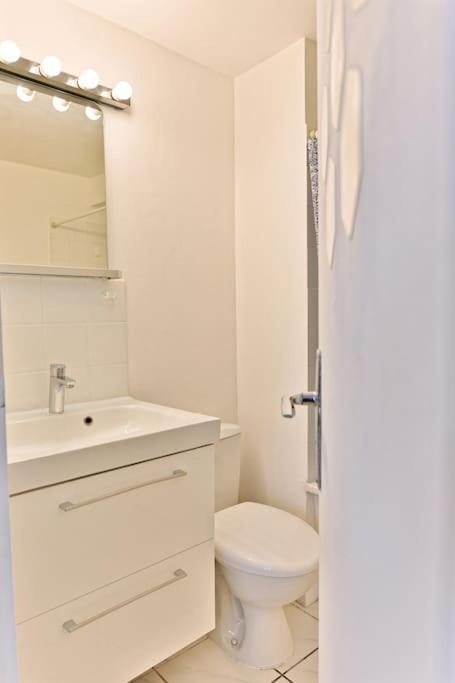 Appartement Proche Canal Saint Martin Paris Exterior foto